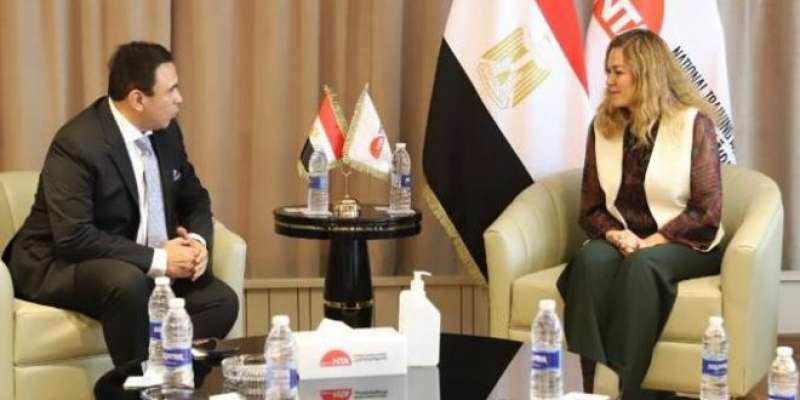 مدحت بركات لمدير الأكاديمية الوطنية: مصر بحاجة للاصطفاف الوطني ولم الشمل
