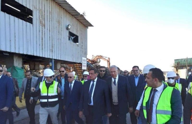 وزيرا التنمية المحلية و الزراعة ومحافظ بورسعيد يتفقدون مصنع تدوير القمامة في بورسعيد