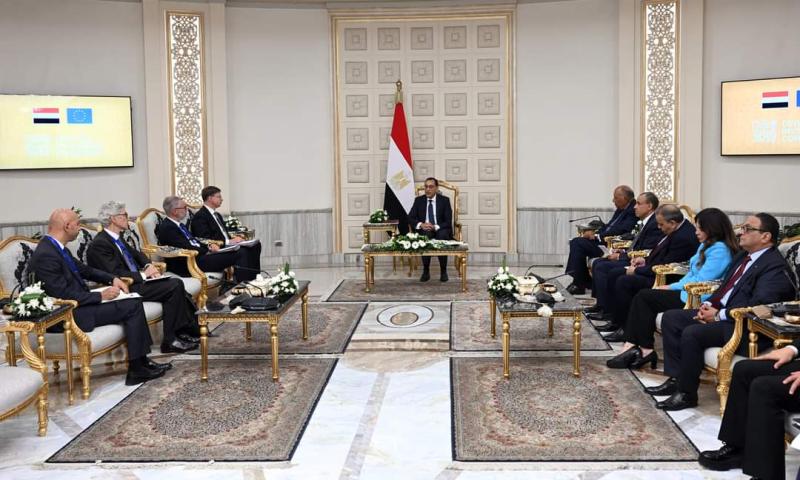 رئيس الوزراء يلتقي المُفوض الأوروبي للتجارة على هامش مؤتمر الاستثمار المصري الأوروبي المشترك