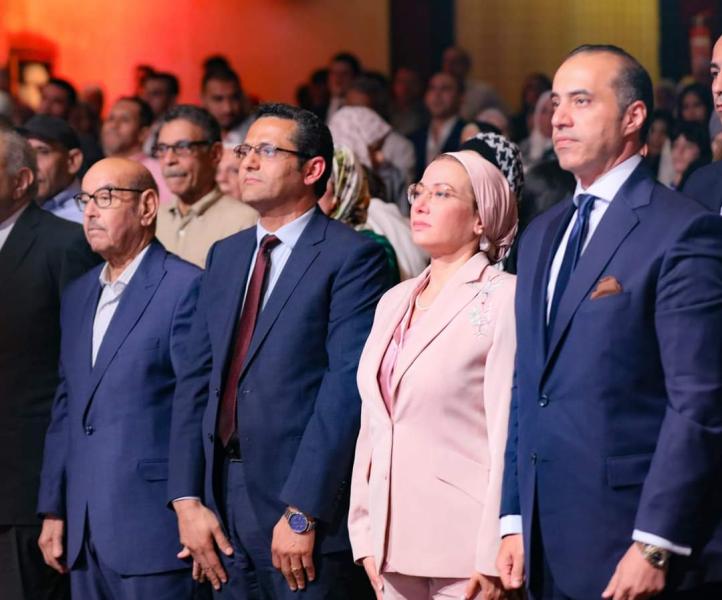وزيرة البيئة تشارك في حفل تسليم جائزة الصحافة المصرية وتسلم الفائزين بجائزتي الصحافة البيئية لعامي 2022 و2023