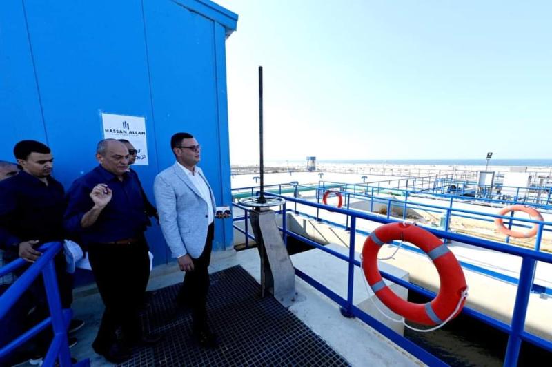 وزير الإسكان يتفقد المشروعات السكنية ومحطة تحلية مياه البحر والمرحلة الأولى للكورنيش بالمنصورة الجديدة
