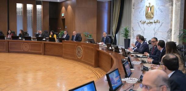 رئيس الوزراء يتابع الإجراءات والخطوات الخاصة بإعادة صياغة برنامج متكامل للمساندة التصديرية