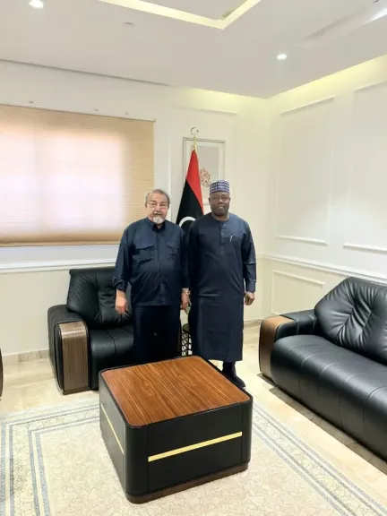 الفريق حسين العايب يستقبل رئيس مخابرات نيجيريا السيد محمد محمد