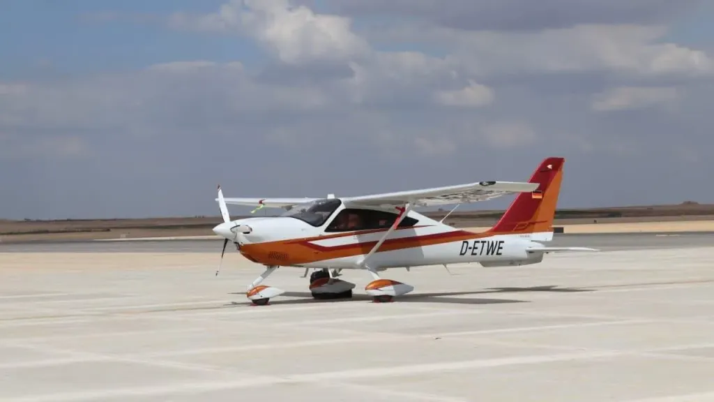 انطلاق رالي ”Fly In Egypt 2025” بمشاركة 13 دولة لتعزيز السياحة الرياضية والأنشطة الجوية
