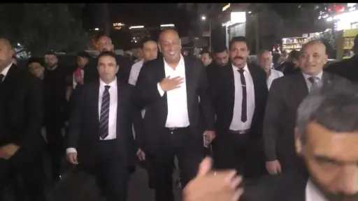 عادل جودة المرشح المستقل لأنصاره في مؤتمر حاشد: «اللي فيها لله ما بتغرقش.. وأنا معاكم»