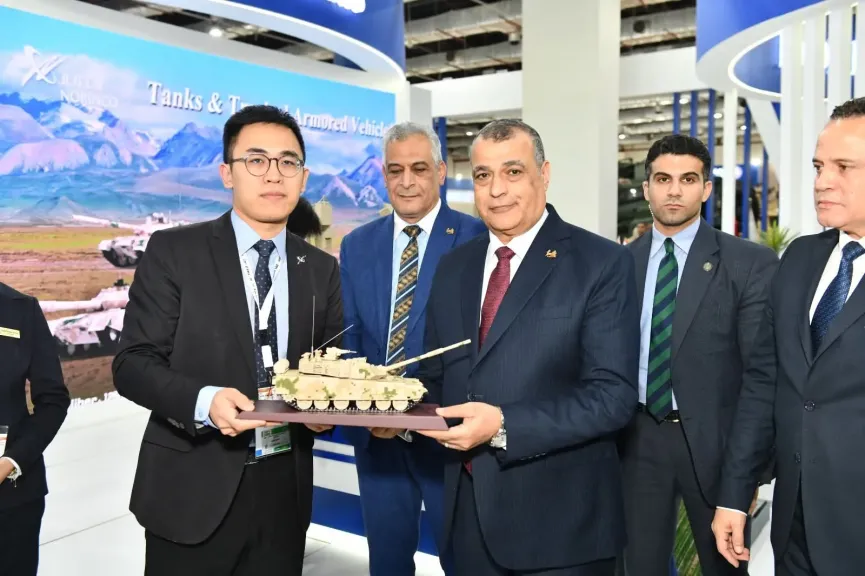 نشاط لافت لوزير الدولة للإنتاج الحربي بختام اليوم الثاني من «EDEX 2025»