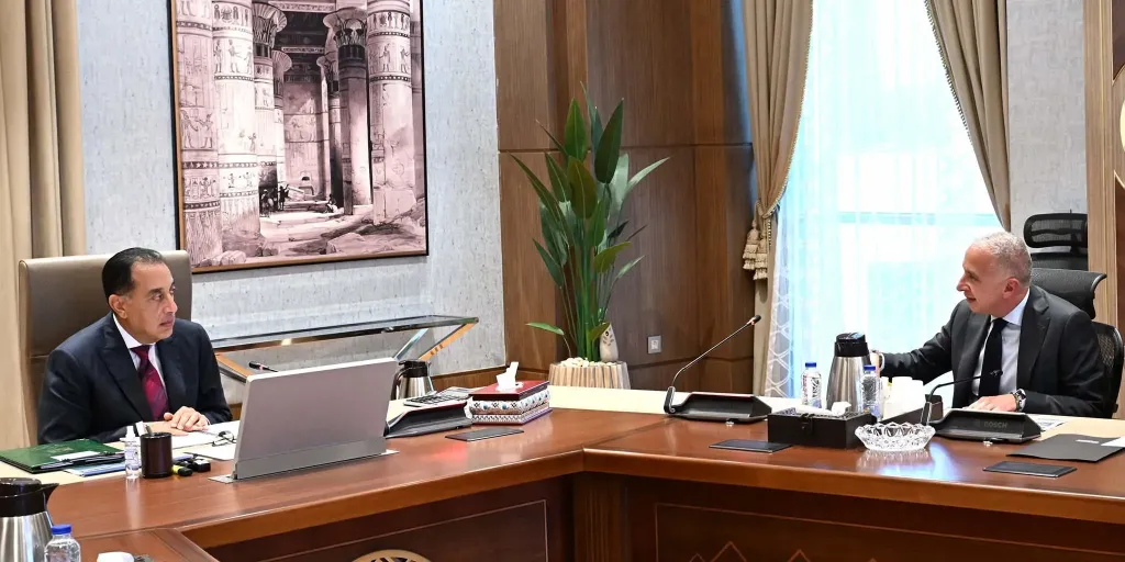 رئيس الوزراء يناقش عددا من الفرص الاستثمارية بمنطقة «المثلث الذهبي» مع القطاع الخاص