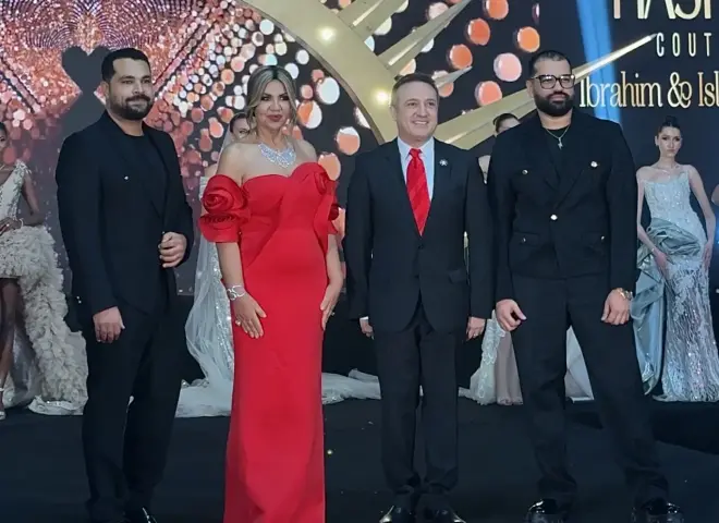 شريف مدكور يخطف الأضواء بتقديمه عرض الأزياء الخاص لإسلام وإبراهيم حشاد