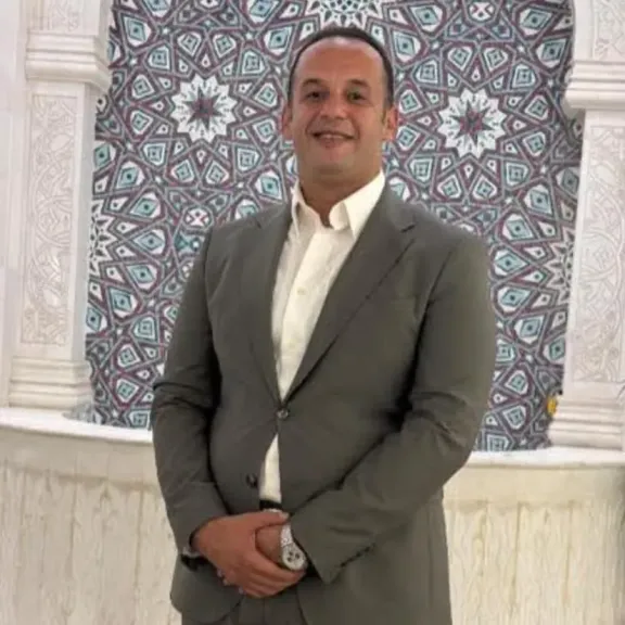 حاتم السيسي 