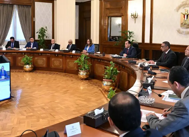 رئيس الوزراء يترأس أول اجتماع لمجلس المحافظين بعد تشكيله الجديد