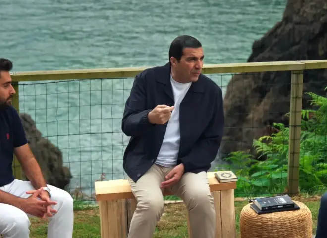 عمرو خالد: سورة النجم تحميك من الإحباط واليأس والاحتراق الداخلي