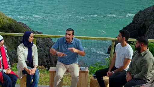 عمرو خالد: كيف تعيش مع القرآن بعد رمضان؟ طريقة فعالة بـ AI