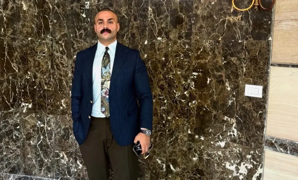 نجم القضايا الرابحة.. عبدالله منصور يخطف الأضواء في «كل الألوان»