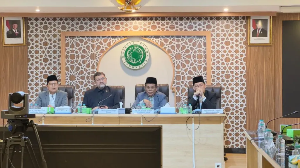 مجلس العلماء الإندونيسي يمارس دبلوماسية المسار الثاني مع إيران