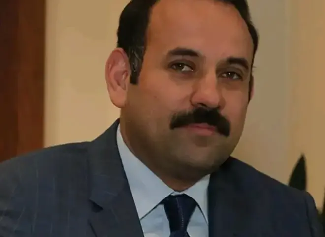 بعد رحلة في سماء الوطن.. بهاء الغانم يقود معركة التنمية على الأرض