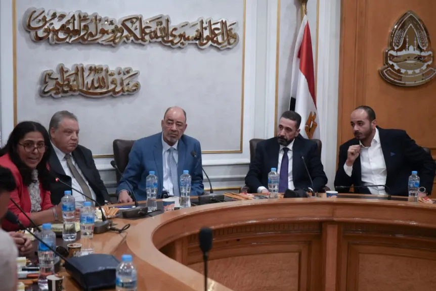 تفاصيل تحركات الشراء الموحد وشعبة المستلزمات الطبية لتخفيف الأعباء وبناء مخزون استراتيجي