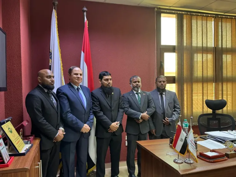 الأمين العام لرابطة الجامعات الإسلامية يستقبل رئيس جامعة المالديف الإسلامية ويبحثان تعزيز التعاون العلمي