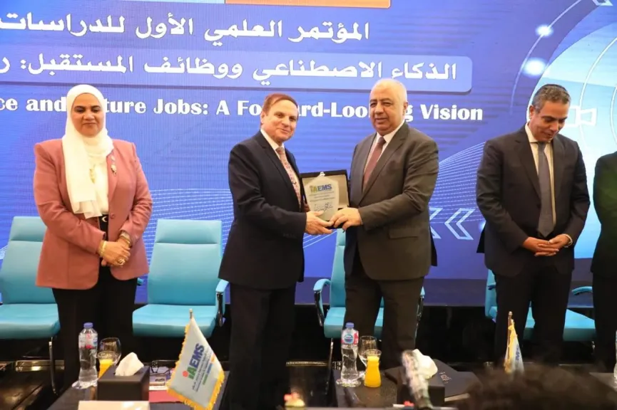 الأمين العام لرابطة الجامعات الإسلامية: على الجامعات تطوير مناهجها لمواكبة الثورة التكنولوجية وإعداد خريجين مؤهلين لوظائف المستقبل