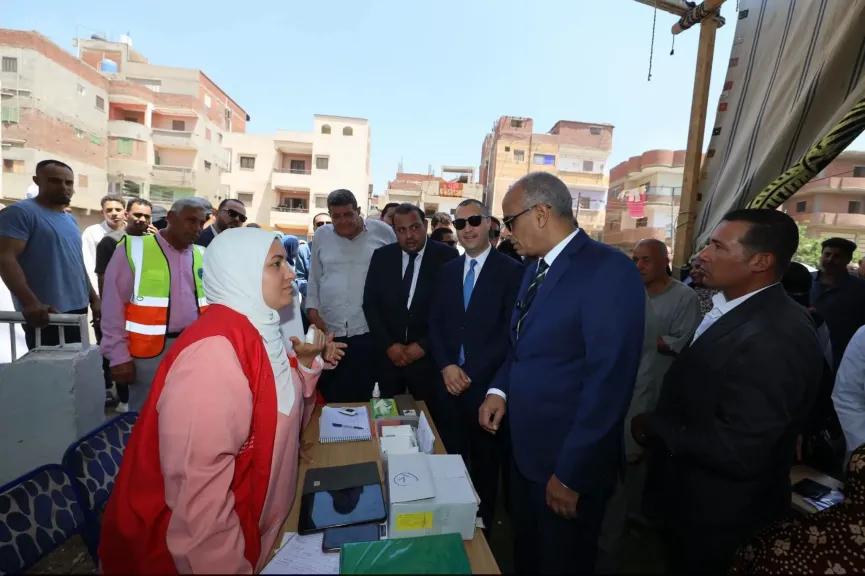 رئيس الوزراء يستعرض حصاد قافلة طبية شاملة نظمتها اللجنة الطبية العليا والاستغاثات بكفر الشيخ