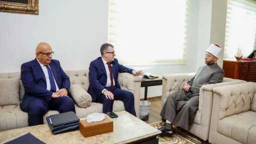وزيرا الأوقاف والتخطيط يبحثان تعزيز التعاون المشترك لدعم جهود التنمية
